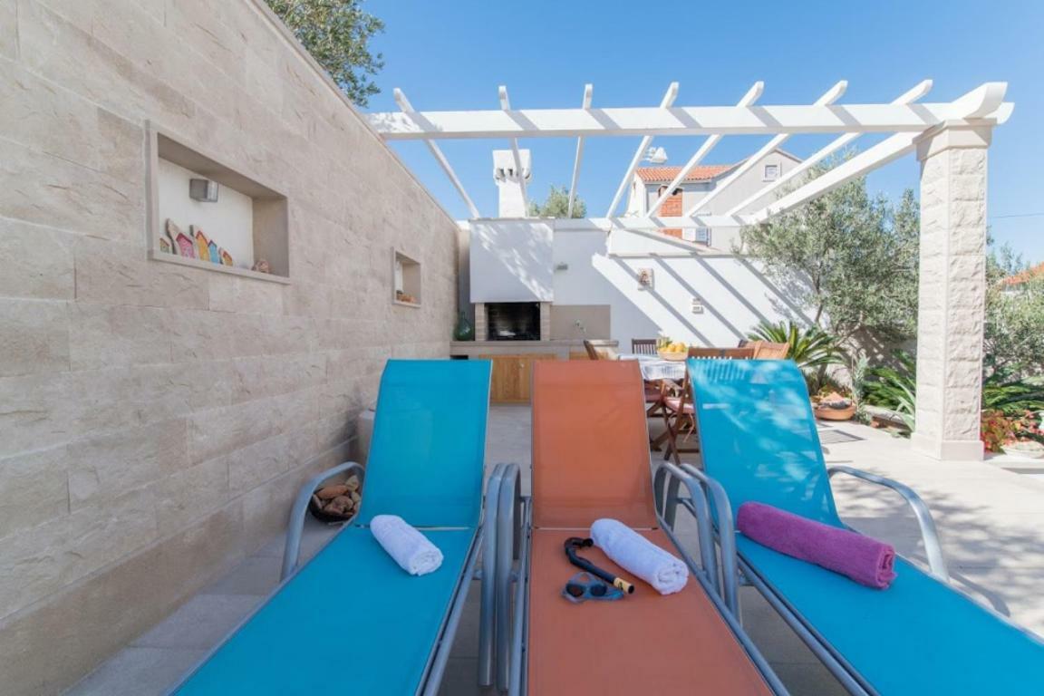 Apartments Petranic Supetar Exterior photo